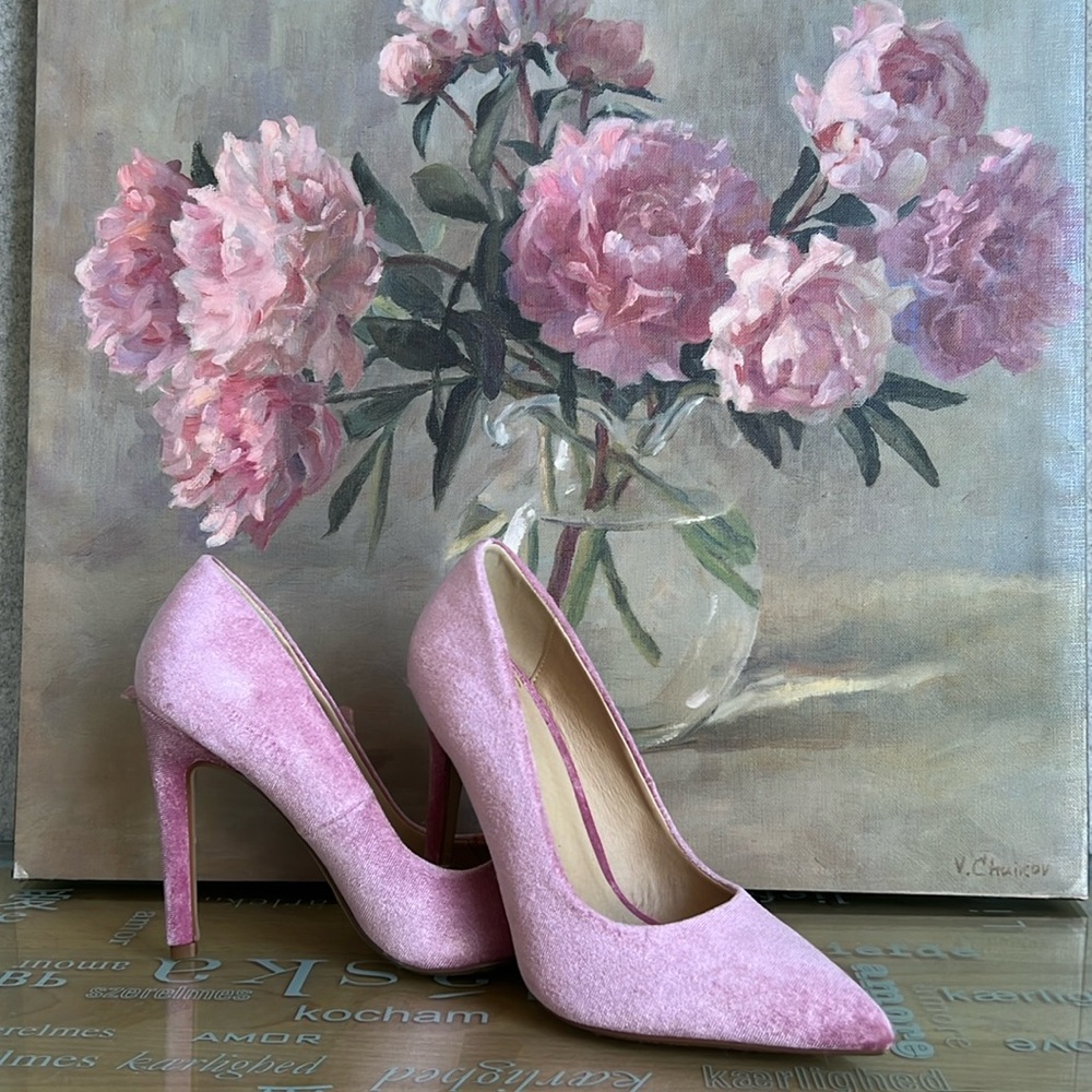 D stiletto Pink size 6 new